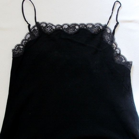 ARITZIA Wilfred Amaryllis Lace Camisole - Picture 2 of 4